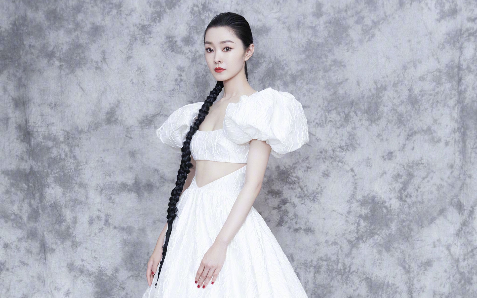 开云 官网 入口-2020年总决赛：库里点燃“水花”火焰，全场5个三分破纪录，库里总决赛二运