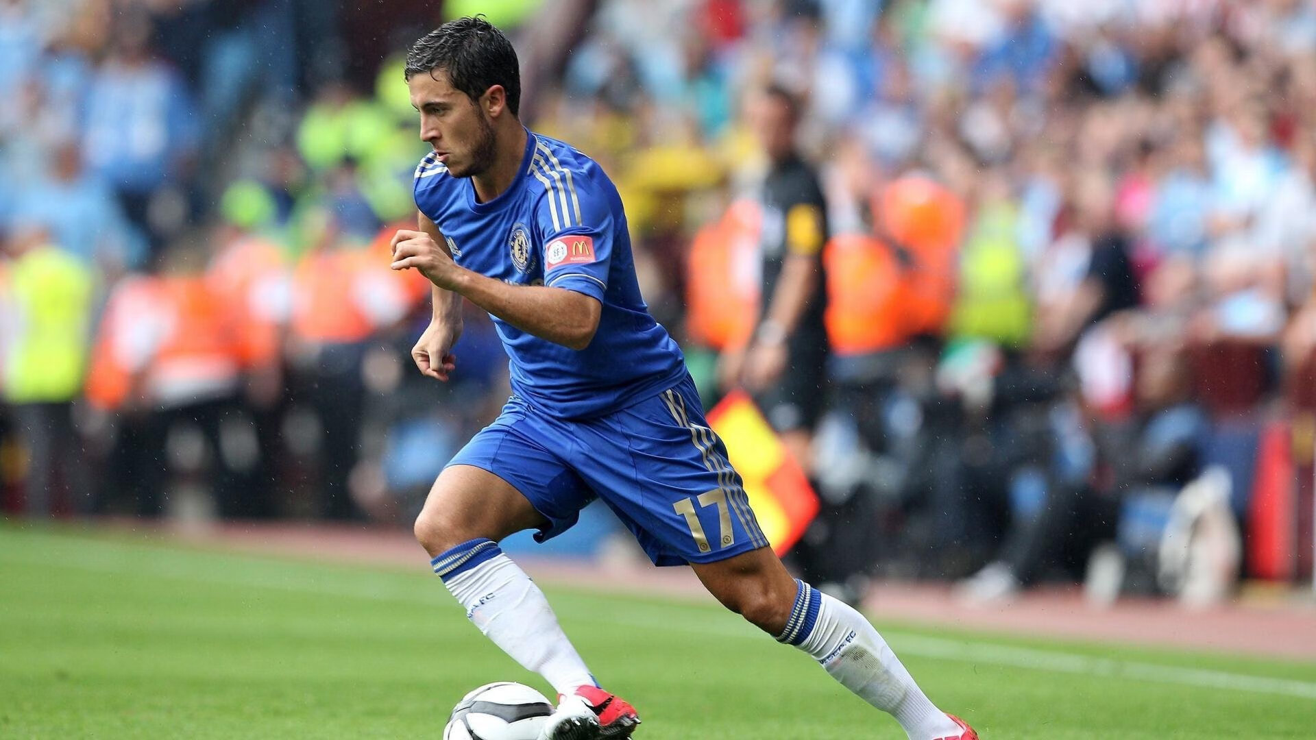 开云电竞登录-公牛拍摄宣传海报主打青春与力量主题，公牛广告词到底是什么